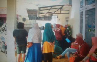 Pemdes Situsari Karangpawitan Salurkan Bantuan BPNT Perluasan Kepada Warga Masyarakat